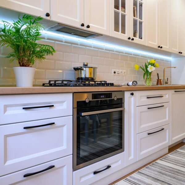 Feit Electric Smart LED Strip Light 6.01 m / 20' - Image 4